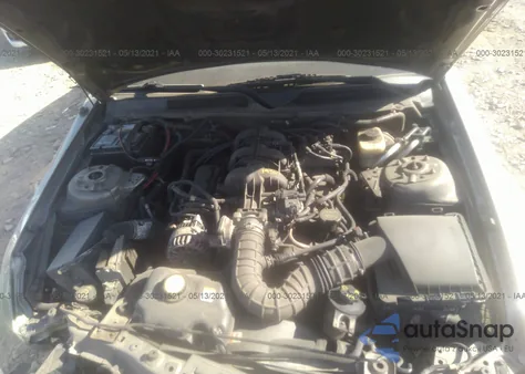 2005 Ford Mustang Deluxe/Premium from USA, damaged, VIN 1ZVFT80N555254144